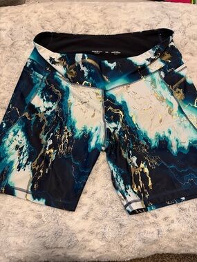 Old Navy Marble Wave Athletic Shorts with Gold Accents